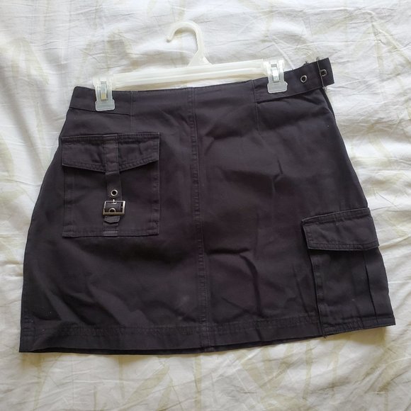 Forever 21 Utility Cargo Mini Skirt - Picture 2 of 4